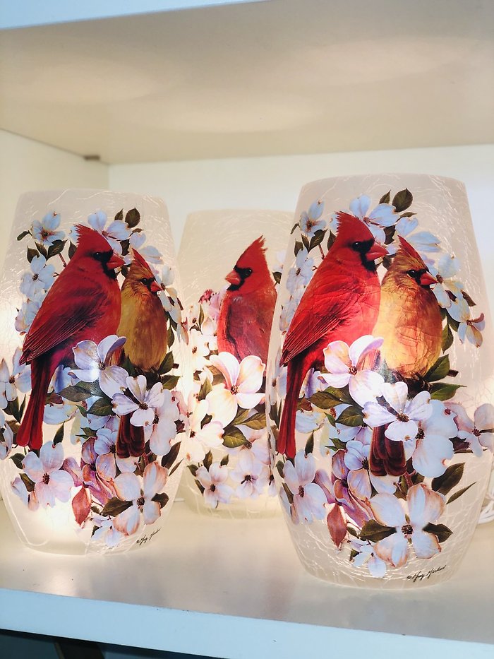 Decorative Lit Vase - Cardinals