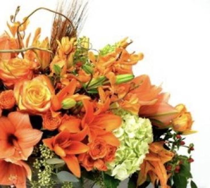 Designers Choice Thanksgiving Centerpiece - 3 candles